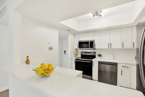 5220 BRITTANY DRIVE, ST PETERSBURG, FL 33715 - MLS#MFRTB8479524