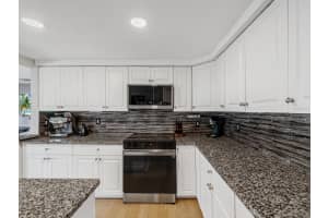 5240 43RD TERRACE, ST PETERSBURG, FL 33709 - MLS#MFRTB8479709