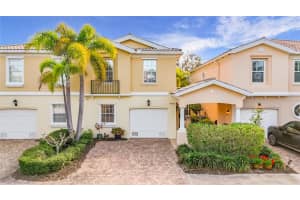 7676 Bergamo Ave, SARASOTA