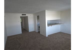 2525 BAY DRIVE, LARGO, FL 33770 - MLS#MFRTB8479951