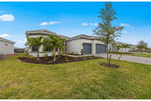 4826 EMPIRE LANDING RUN, LAKEWOOD RANCH, FL 34211 - MLS#MFRTB8479990