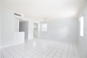 6960 A SUNSET DRIVE, ST PETERSBURG, FL 33707 - MLS#MFRTB8479997