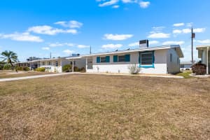 1517 CHEVY CHASE DRIVE, SUN CITY CENTER, FL 33573 - MLS#MFRTB8480107