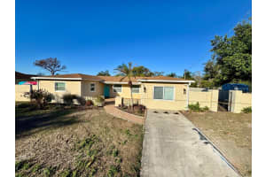 9812 OKLAWAHA AVENUE, TAMPA, FL 33617 - MLS#MFRTB8480171