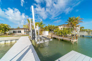 1217 BAY SHORE BOULEVARD, INDIAN ROCKS BEACH, FL 33785 - MLS#MFRTB8480253