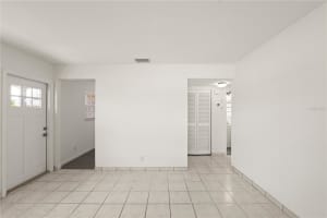 6206 LOIS AVENUE, TAMPA, FL 33614 - MLS#MFRTB8480261