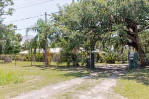 12115 S US HWY 41, GIBSONTON, FL 33534 - MLS#MFRTB8480347
