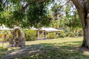 12115 S US HWY 41, GIBSONTON, FL 33534 - MLS#MFRTB8480347