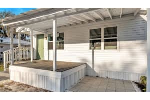 303 CLAYTON ROAD, AUBURNDALE, FL 33823 - MLS#MFRTB8480375