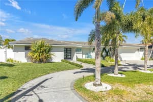 1093 42ND AVENUE, ST PETERSBURG, FL 33703 - MLS#MFRTB8480396