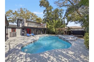 2206 HOWARD LANE, TAMPA, FL 33612 - MLS#MFRTB8480400