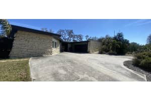307 Orangewood Ln, LARGO