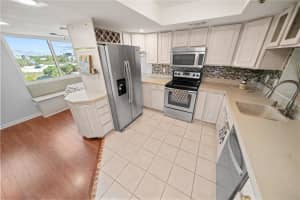 201 LAUREL STREET, TAMPA, FL 33602 - MLS#MFRTB8480430