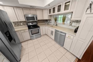 201 LAUREL STREET, TAMPA, FL 33602 - MLS#MFRTB8480430