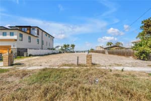 2129 BAYOU GRANDE BOULEVARD, ST PETERSBURG, FL 33703 - MLS#MFRTB8480550