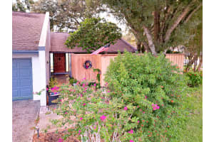 4438 SUMMER OAK DRIVE, TAMPA, FL 33618 - MLS#MFRTB8480617