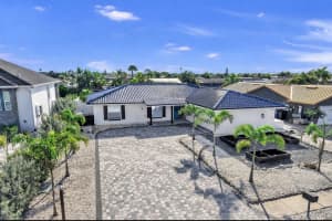 6515 SANTIAGO COURT, APOLLO BEACH, FL 33572 - MLS#MFRTB8480656