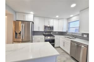 5900 SHORE BOULEVARD, GULFPORT, FL 33707 - MLS#MFRTB8480666