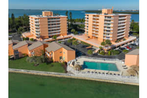 7430 SUNSHINE SKYWAY LANE, ST PETERSBURG, FL 33711 - MLS#MFRTB8480676