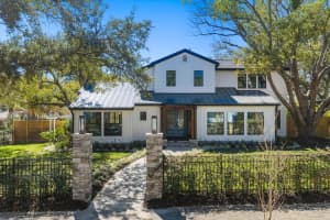 800 17TH AVENUE, ST PETERSBURG, FL 33704 - MLS#MFRTB8480717