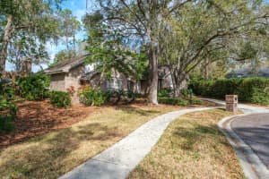 110 WOODGLEN COURT, OLDSMAR, FL 34677 - MLS#MFRTB8480726