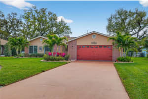 1700 GLEN LAKES BOULEVARD, ST PETERSBURG, FL 33702 - MLS#MFRTB8480789