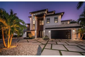 7822 CAUSEWAY BOULEVARD, ST PETERSBURG, FL 33707 - MLS#MFRTB8480884