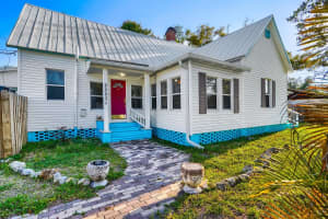 2523 10TH AVENUE, BRADENTON, FL 34205 - MLS#MFRTB8480887