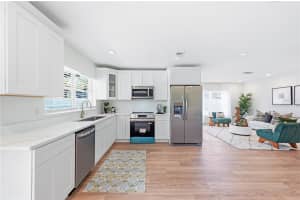 13926 CHERRY DALE LANE, TAMPA, FL 33618 - MLS#MFRTB8480890