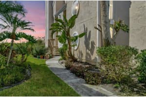 8734 54TH AVENUE, BRADENTON, FL 34210 - MLS#MFRTB8480976