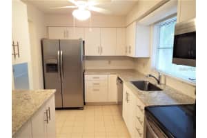 126 18TH AVENUE, ST PETERSBURG, FL 33704 - MLS#MFRTB8481244