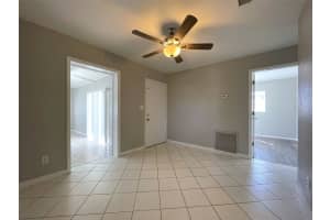 673 59TH STREET, ST PETERSBURG, FL 33707 - MLS#MFRTB8481252