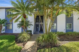 240 Cypress Ln #240, OLDSMAR