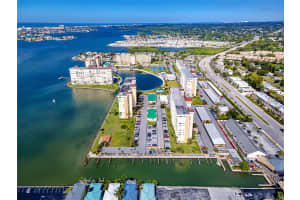 4650 COVE CIRCLE, ST PETERSBURG, FL 33708 - MLS#MFRTB8481390