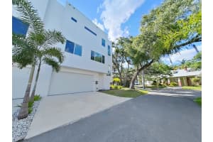 2728 RIDGEWOOD AVENUE, TAMPA, FL 33602 - MLS#MFRTB8481406