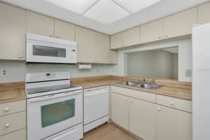 3034 EASTLAND BOULEVARD, CLEARWATER, FL 33761 - MLS#MFRTB8481413