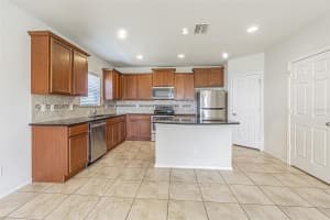 9303 AMERICAN HICKORY LANE, RIVERVIEW, FL 33578 - MLS#MFRTB8481515