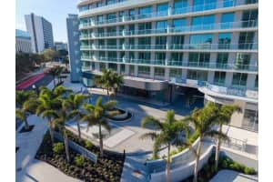 400 CENTRAL AVENUE, ST PETERSBURG, FL 33701 - MLS#MFRTB8481520