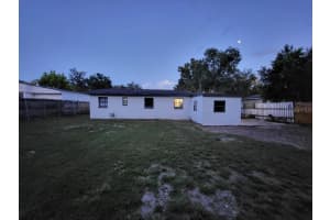 995 EMERALD DRIVE, MOUNT DORA, FL 32757 - MLS#MFRTB8481533