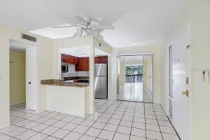 8605 HURON COURT, TAMPA, FL 33614 - MLS#MFRTB8481552