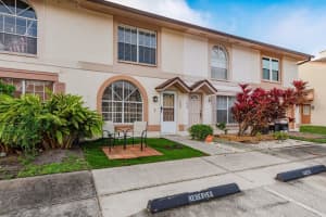 1602 Brigadoon Dr, CLEARWATER