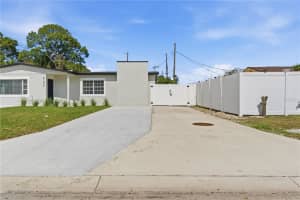 8205 TANGLEWOOD LANE, TAMPA, FL 33615 - MLS#MFRTB8481636