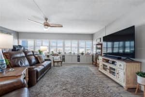 17400 GULF BOULEVARD, REDINGTON SHORES, FL 33708 - MLS#MFRTB8481738