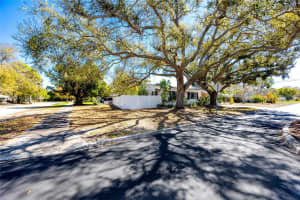 731 72ND STREET, ST PETERSBURG, FL 33710 - MLS#MFRTB8481785