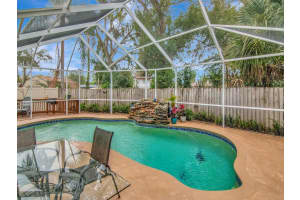 10212 NEWPORT CIRCLE, TAMPA, FL 33612 - MLS#MFRTB8481786