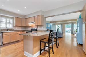 10212 NEWPORT CIRCLE, TAMPA, FL 33612 - MLS#MFRTB8481786