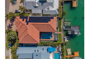 824 ISLAND WAY, CLEARWATER BEACH, FL 33767 - MLS#MFRTB8481851