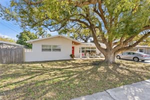 1801 LAKE AVENUE, CLEARWATER, FL 33756 - MLS#MFRTB8481939