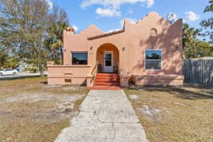 1900 17th St S, ST PETERSBURG