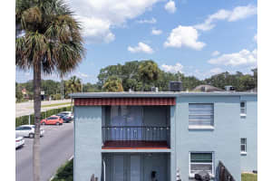 2876 Somerset Park Dr #201, TAMPA